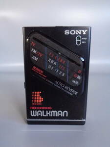 SONY WALKMAN 　RECORDING WM-F203　ポータブルカセットプレーヤー　＊1209-8　ウォークマン