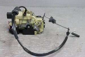 VW ニュービートル 1.6 右ハンドル 後期(9C 9CBFS) 純正 破損無 取付OK 動作保証 右 ドアロック アクチュエーター 1C0.837.085E p039553