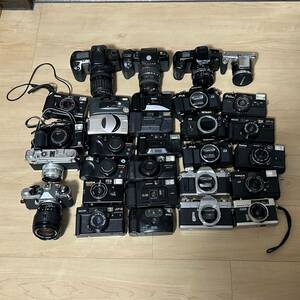 大量30台　フィルムカメラ　まとめ売り　Canon OLYMPUS MINOLTA Nikon PENTAX Konica yashica RICOH C35 Autoboy mv av-1 srt 101 eos