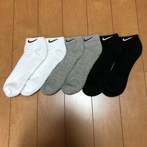 NIKE 3Pソックス 23〜25cm