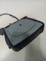 値下げCOACH コーチ☆ショルダーバッグ　チェーン 12068 - レザー× ショルダーバッグ スエード×パイソン ライトグレー×ネイビー_画像4