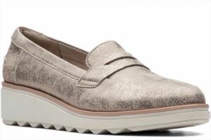 Clarks 23.5cm ウエッジ ローファー スエード レザー 革 Pewter ソフトメタリック フラットソール ヒール スリッポン パンプス バレエ AA94