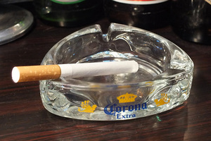 コロナガラス灰皿 アッシュトレイ Corona Extra GlassAshTray メキシコビールのブランド名です。