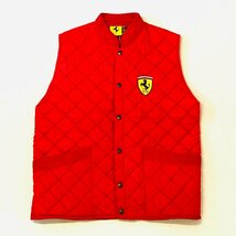 FERRARI　フェラーリ　MADE IN ENGLAND/英国製　ロゴ 刺繍　キルティング ベスト　スナップボタン　レッド/赤　ビッグシルエット_画像3