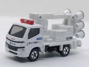 つ8★ トミカ ミニカー トヨタ ダイナ 2006 国土交通省 照明車 No.32 災害派遣 TEC-FORCE テックフォース