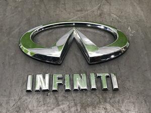 スカイライン DBA-V36 リアエンブレム　INFINITI　インフィニティ