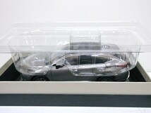 TOYOTA特注 1/18 トヨタ ハリアー (スティールブロンドメタリック) 2022 ※訳あり品 _画像9