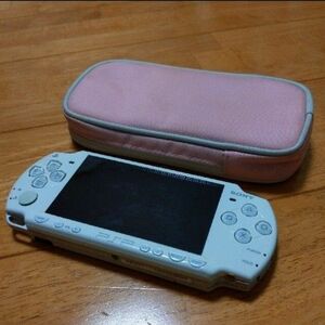 PSP2000 本体