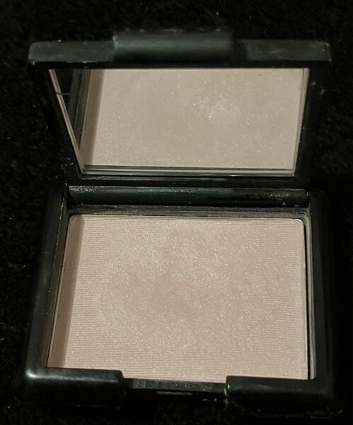 NARS シングルアイシャドー 2044