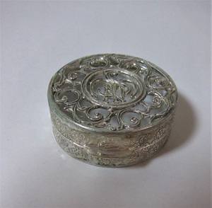  sun ta Mali anovela/ pill case / silver / new goods / Italy buy 