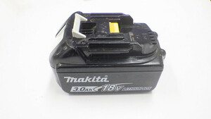 新入荷　makita　純正バッテリー　BL1830B　18V　54Wh　残量表示付き　現状ジャンク品