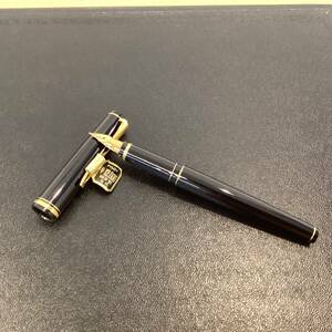 9728■　PILOT Elabo 万年筆 ブラック ゴールド ペン先 14K 585 パイロット エラボー 筆記用具 文房具 ヴィンテージ