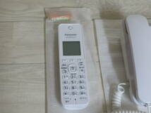 美品! 新品同様 Panasonic パナソニック デジタルコードレス電話機 VE-GZ228 子機 KX-FKD553-W付き 動作確認済み _画像3