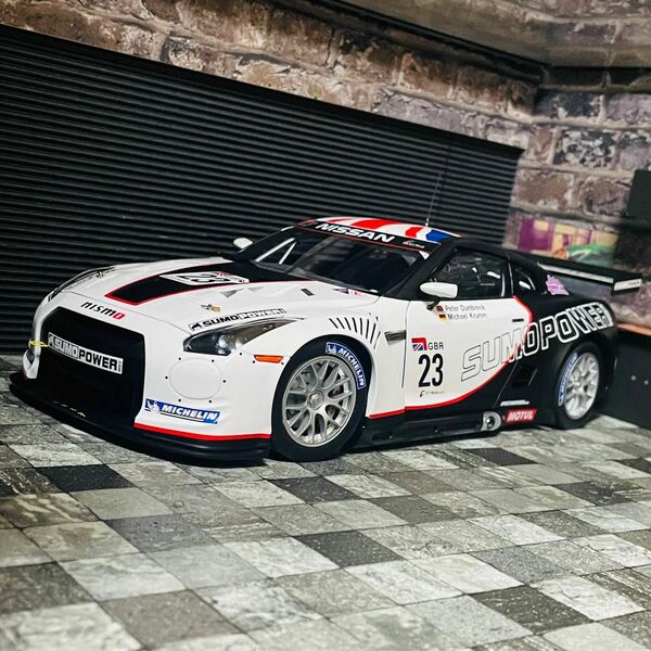 1/18 AUTOart 日産 GT-R FIA GT1 Sumo Power