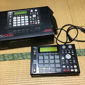 AKAI サンプラー mpc1000