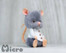 ★Micro★「Mouse」高さ4.1ｃｍ・ねずみ・ハンドメイド・アンティーク風・羊毛フェルト・ドールハウスなどに★_画像10