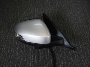  Volvo V50 MB4204S right side door mirror 759