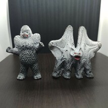 ギガス　ペスター　2体セット　ウルトラマン　怪獣消しゴム　フィギュア　大サイズ　※塗装の剥げアリ_画像1