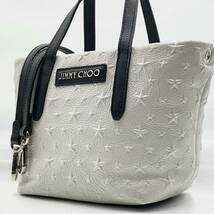 1円【未使用級】JIMMY CHOO ジミーチュウ ミニサラ 2way ハンドバッグ トート ショルダー スターエンボス レザー ホワイト ブラック 白 黒_画像1