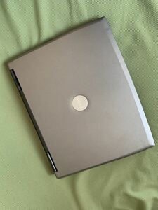 【処分価格】Notebook ノートパソコン Dell デル Latitude D520 ジャンク品 部品取り用 本体のみ・通電のみ確認 パソコン