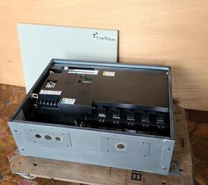 【中古動作品】管1W9 ◆EneTelus/エネテラス◆パワーコンディショナー◆9.9ｋｗ◆太陽光◆ソーラー◆パワコン◆鍵付き◆EPU-B-T99P-SB