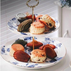 Aynsley エインズレイ　イギリス　洋食器　２段　デザートプレート　スイーツ　お皿　バラ　薔薇　花柄　お祝い　プレゼント　ブルー