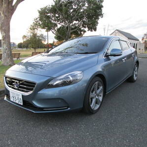 25年 ボルボ V40 T4 SE 【車検R6年8月まで】【実走行距離薄32.290km】HID/純正ナビ/バックカメラ/スペアーキー/フルディラー整備車！の画像5