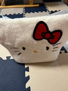 ハローキティ　コラボ　モフモフ　ハンドバッグ　レア　ホワイト　かわいい　おしゃれ　