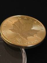 Z24-30)海外丸形記念金貨、コイン、メダル*2015年カナダ紅葉　モミジ*参考品1枚　ゴールド_画像3
