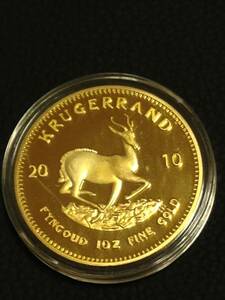 Z135-15)海外丸形記念金貨、コイン、メダル*2010年南アフリカ共和国　ボール・クリューガー*参考品1枚　ゴールド
