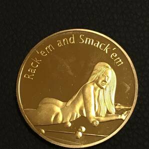 Z68-18)海外丸形記念金貨、コイン、メダル*ロシアビリヤード女*参考品1枚 ゴールドの画像2