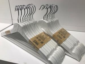 【送料無料】新品 即決 イケア IKEA BUMERANG ブメラング 木製 ハンガー 16本セット 502.385.42★ホワイト