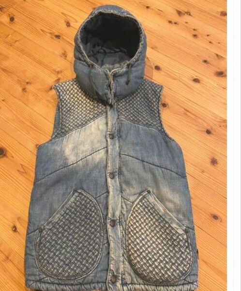 twopeace　ami hood vest