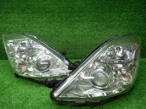 トヨタ　ZGM10/15　アイシス　中期　ヘッドライト　左右　HID　44-69　K　231205044