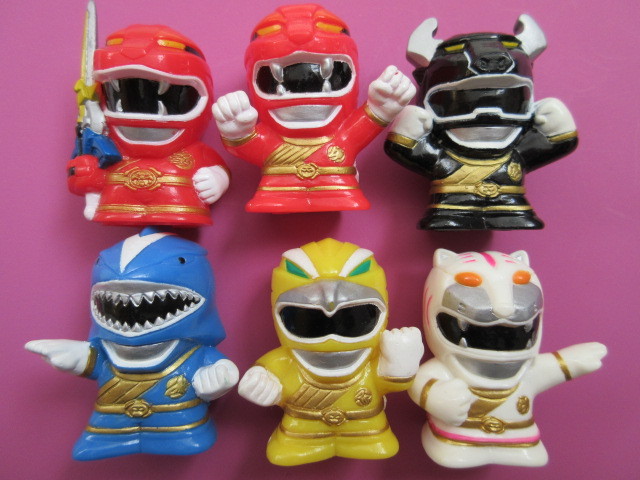 洋服通販 - 新作アイテムを Yahoo!オークション -「ちびコレバッグ」(戦隊シリーズ) (特撮 百獣戦隊ガオレンジャー