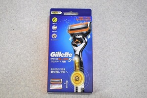 未使用■新品　Gillette プログライド 電動タイプ カミソリ 本体 1コ 替刃 2コ付
