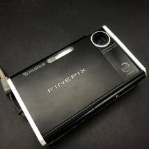 【動作確認済】富士フィルム　FUJI FILM FinePix Z1 バッテリー・XD pictureカード付き　コンパクトデジタルカメラ コンデジ_画像3