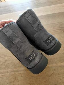 UGG ブーツ ムートン　23cm