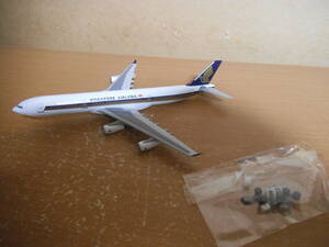 1/400　ドラゴン　シンガポール航空　A340-300