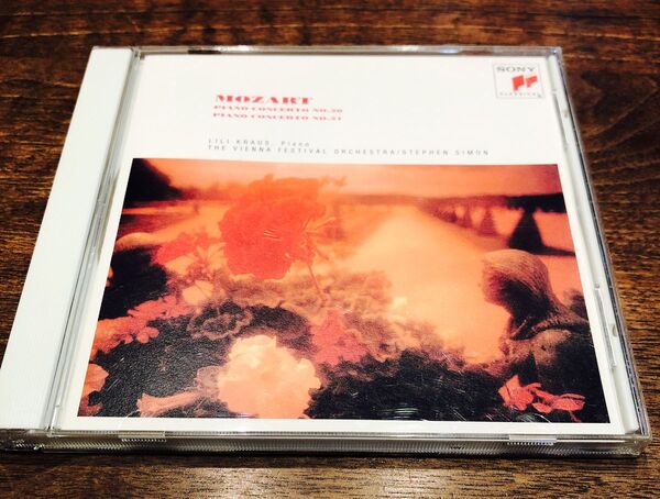 Mozart: Piano Concerto No 20 & 21