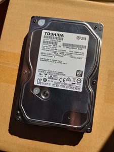  東芝 TOSHIBA 　DT01ACA100 　 HDD