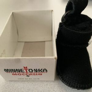 MINNETONKA ミネトンカ キーホルダー ムートンブーツ型