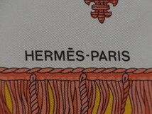 1円 ■極美品■ HERMES エルメス VUE DU CARROSSE DE LA GALERE LA REALE【クイーンの戴冠式】カレ90 シルク スカーフ オレンジ系 AV2070_画像4