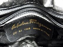 1円 ■美品■ Salvatore Ferragamo フェラガモ レザー 巾着型 クロスボディ ショルダーバッグ レディース ブラック系 BI0408_画像6