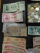 1217A 外国銭おまとめ　 2ｋｇオーバー　 外貨　古銭　硬貨　紙幣　世界各国色々まとめ_画像8