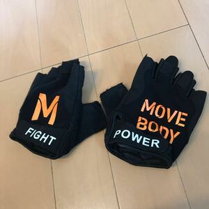 グローブ movebody 黒 Sサイズ 状態良好 エクササイズ tipness ティップネス power fight レディース