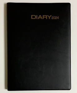NN514 ウィークリーダイアリー 2024年版 A5サイズ 大型手帳 160ページ ブラックカバー表紙 シンプルタイプ リング式 アピカ製