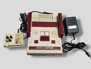 Nintendo ニンテンドー ファミリーコンピュータ HVC-001 本体 任天堂 ファミコン FC 動作未確認/１円〜