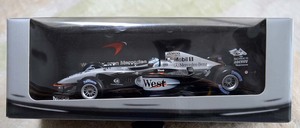 PMA(MINICHAMPS) 1/18 マクラーレン・メルセデスMP4/17 2002 キミ・ライコネン