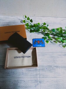 美品 LOUIS VUITTON ルイヴィトン エピ キーケース